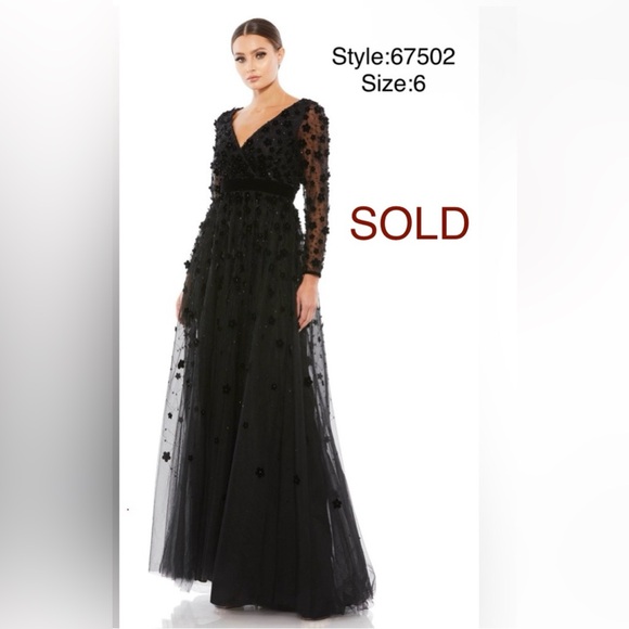 Mac Duggal Dresses & Skirts - Velvet floral appliqué v neck gown